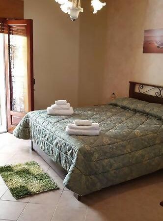 קסטלמולה Borgo San Giorgio Apartment מראה חיצוני תמונה